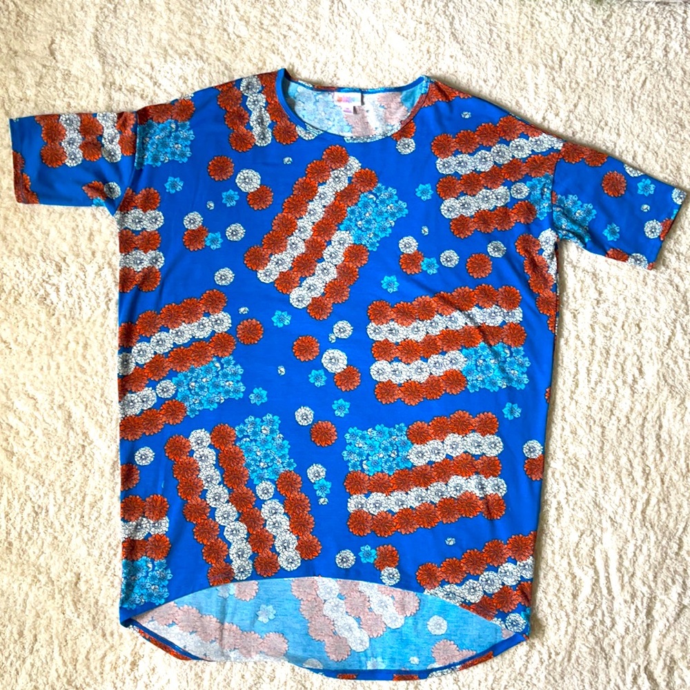 Never worn LuLaRoe shirt